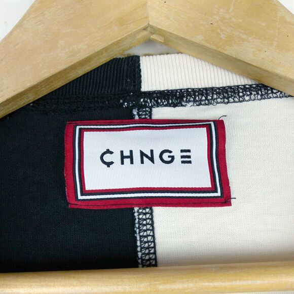 CHNGE T-Shirt Women S Black Ivory Split Butterfly Crop Boxy Two-Tone Sustainable - Picture 9 of 11
